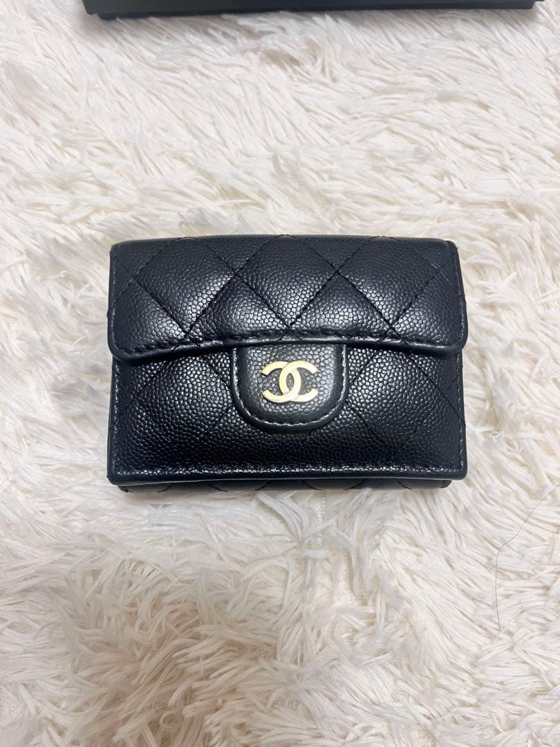 限定お値下げ CHANEL スモールフラップウォレット キャビアスキン