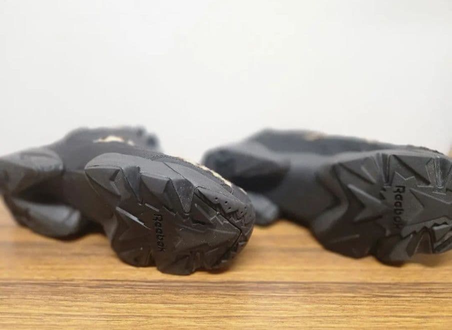 リーボック　インスタポンプフューリー　アニマルパック　豹柄