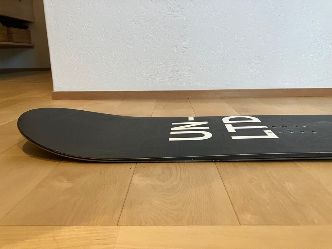 UN-LTD スノーボード 板　ファナテック　黒　154cm