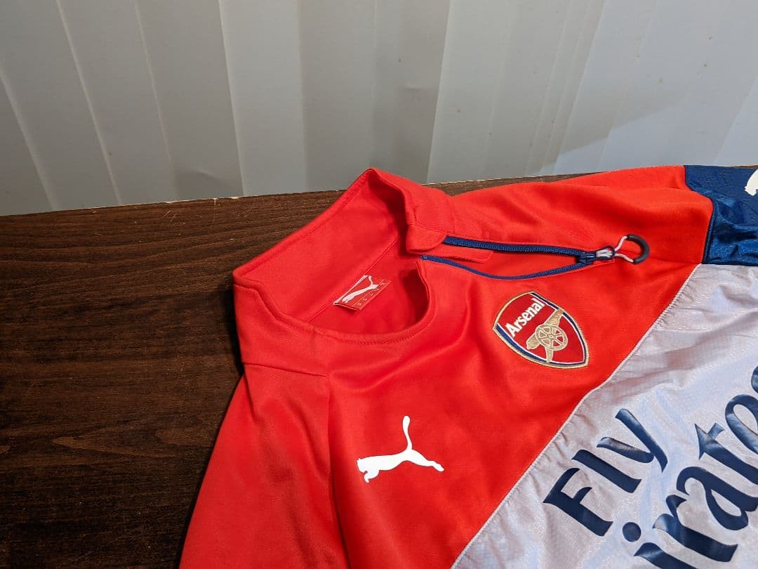 プーマ　アーセナル　中綿　トレーニングウェア　長袖シャツ　サッカー　ハーフジップ
