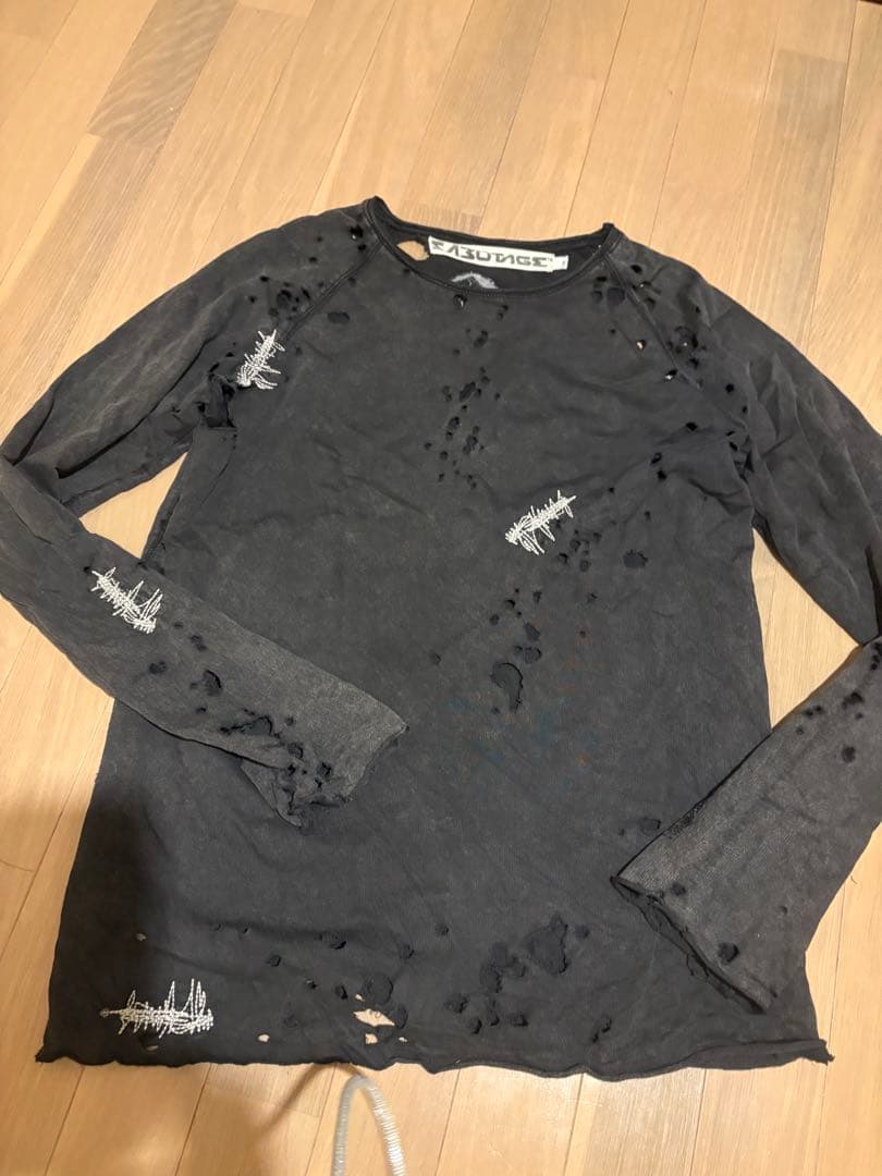 SABOTAGE ブラックダメージ長袖カットソー