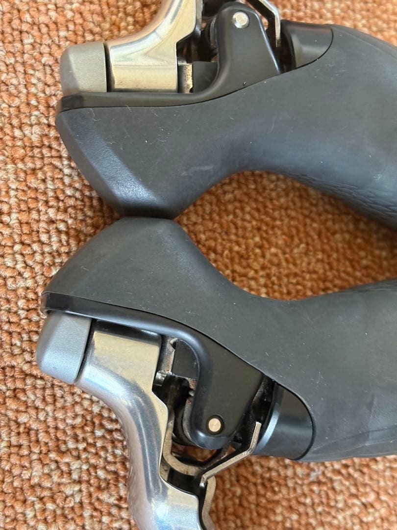 SHIMANO ST-R7000 シルバー 左右セット（2x11s）