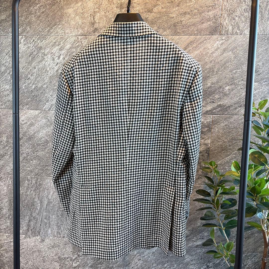 未使用品　タリアトーレTAGLIATORE ジャケット　42