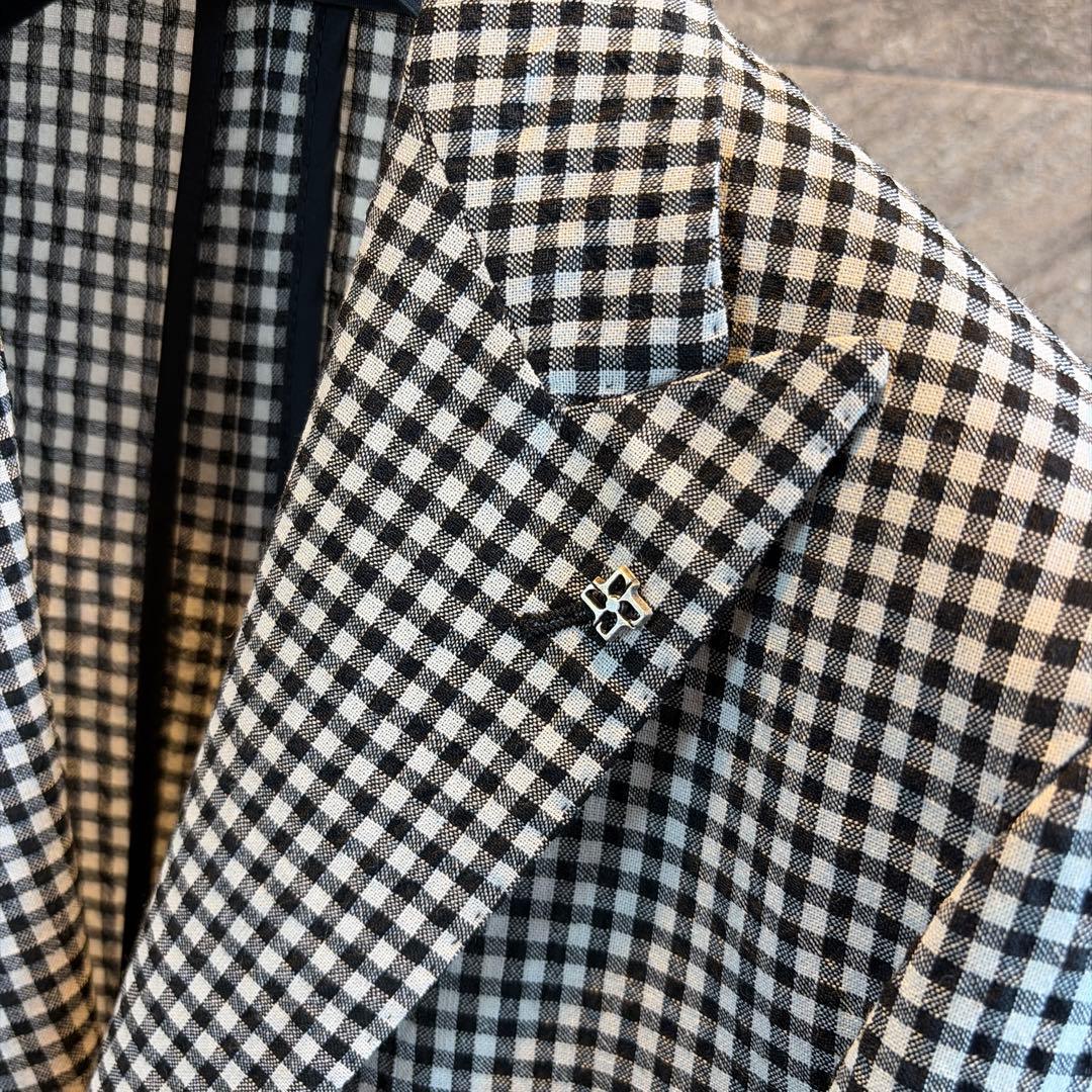 未使用品　タリアトーレTAGLIATORE ジャケット　42