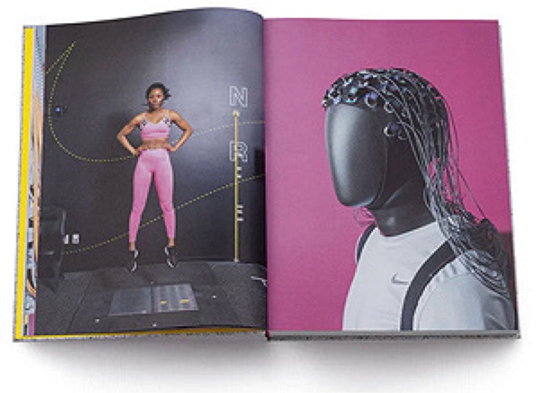 Nike  Form Follows Motion / ヴィトラ・デザイン　洋書