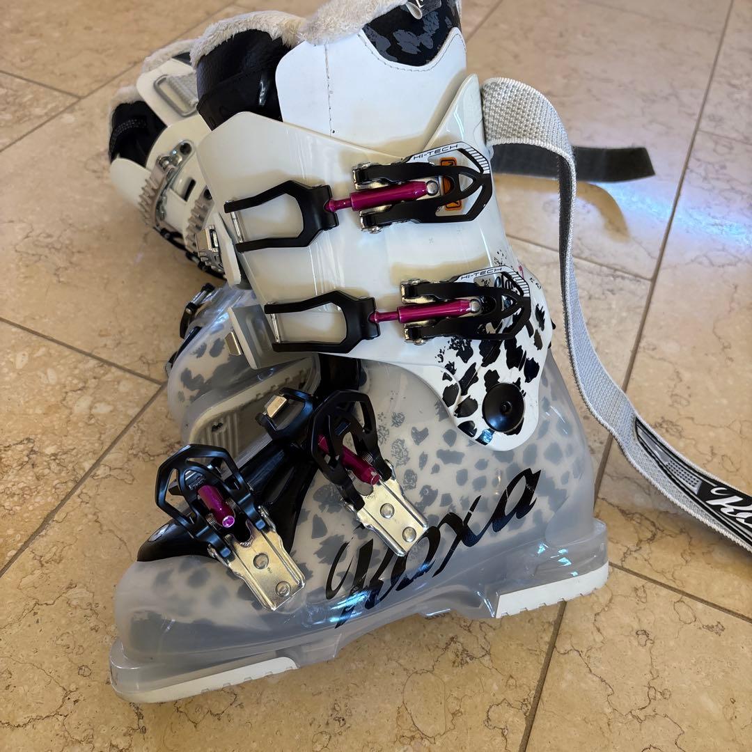 140 女子　スキー板&ストック&イタリア製 23.5 ブーツ3点セット
