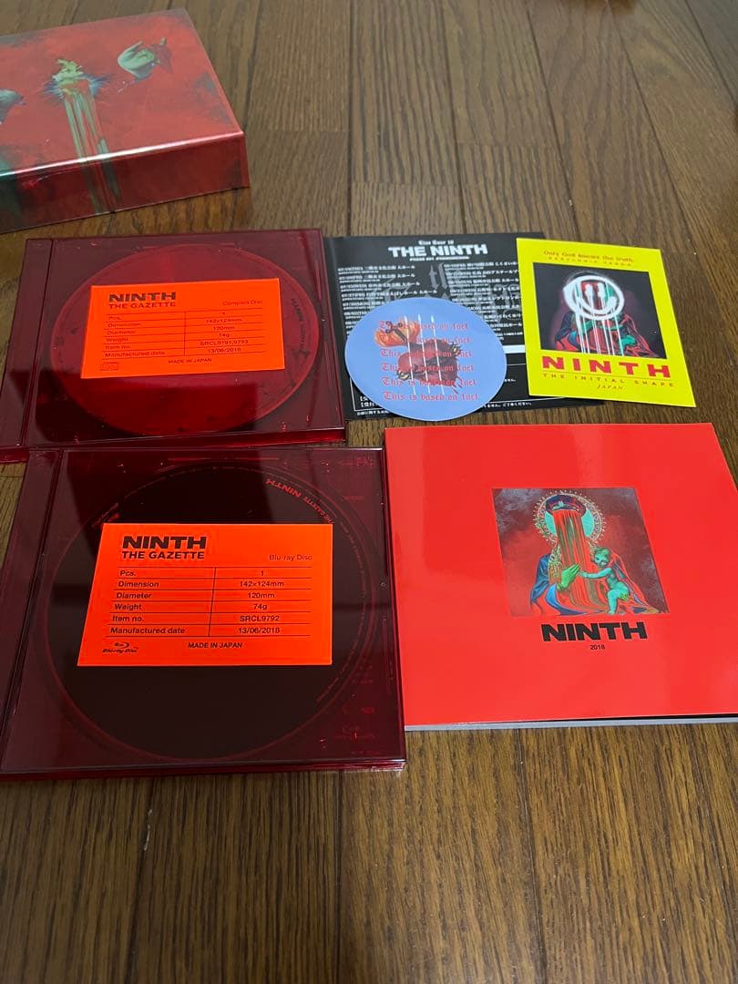 the GazettE NINTH 完全生産限定盤 CD、DVD、ステッカー2枚