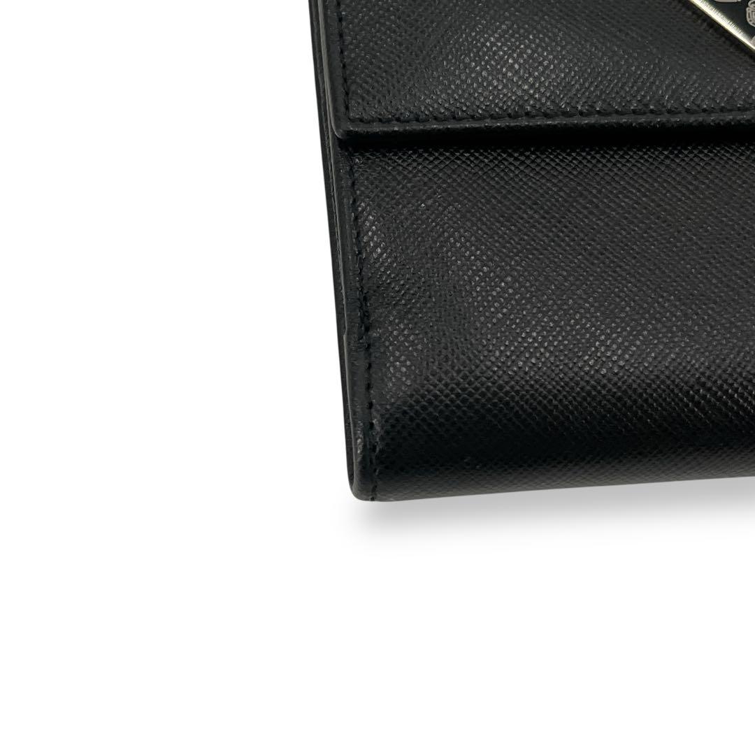 付属品完備　PRADA 二つ折り財布　三角ロゴ　ブラック　サフィアーノレザー