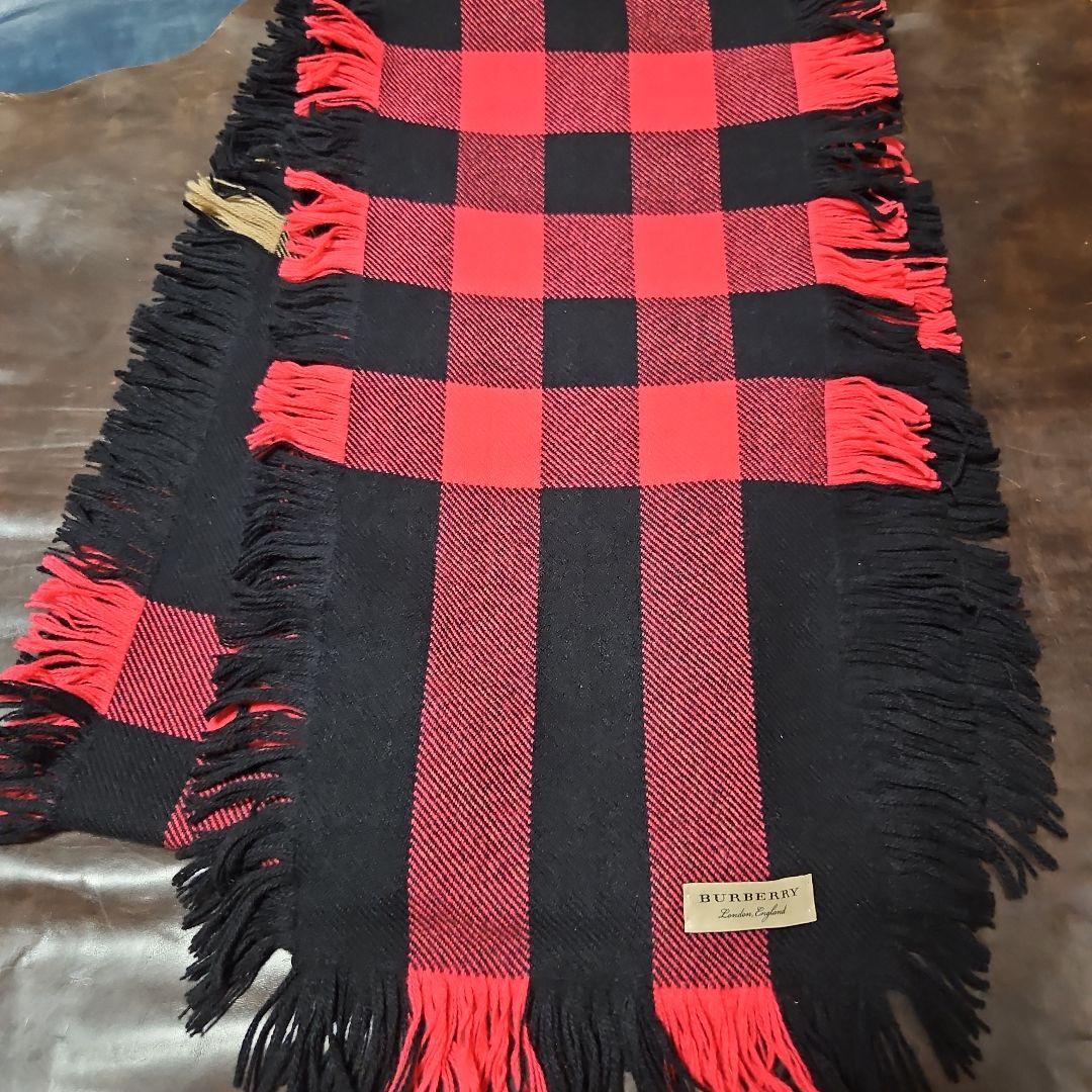BURBERRY　ダブルフリンジロングマフラー