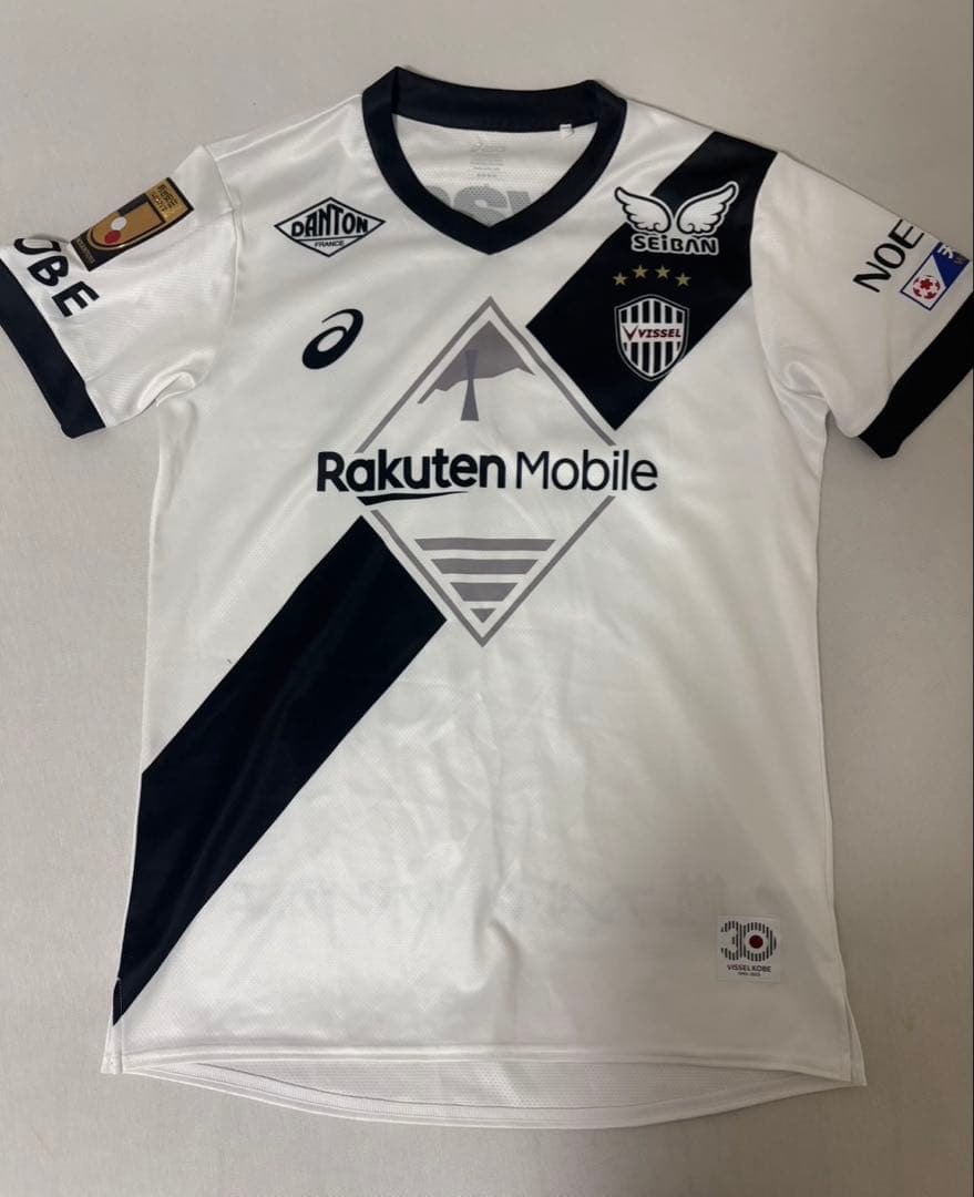 ヴィッセル神戸2025大迫勇也アウェイユニフォーム