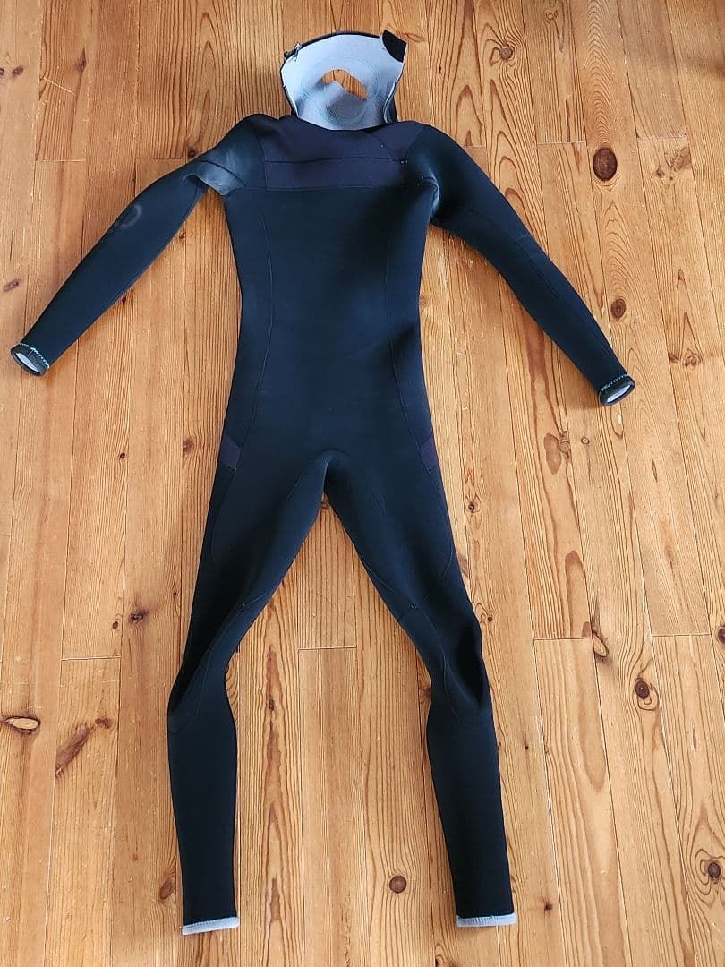 早い者勝ち＜未使用・送込＞日本製 WORLD FORCE ３mmジャーフル M位