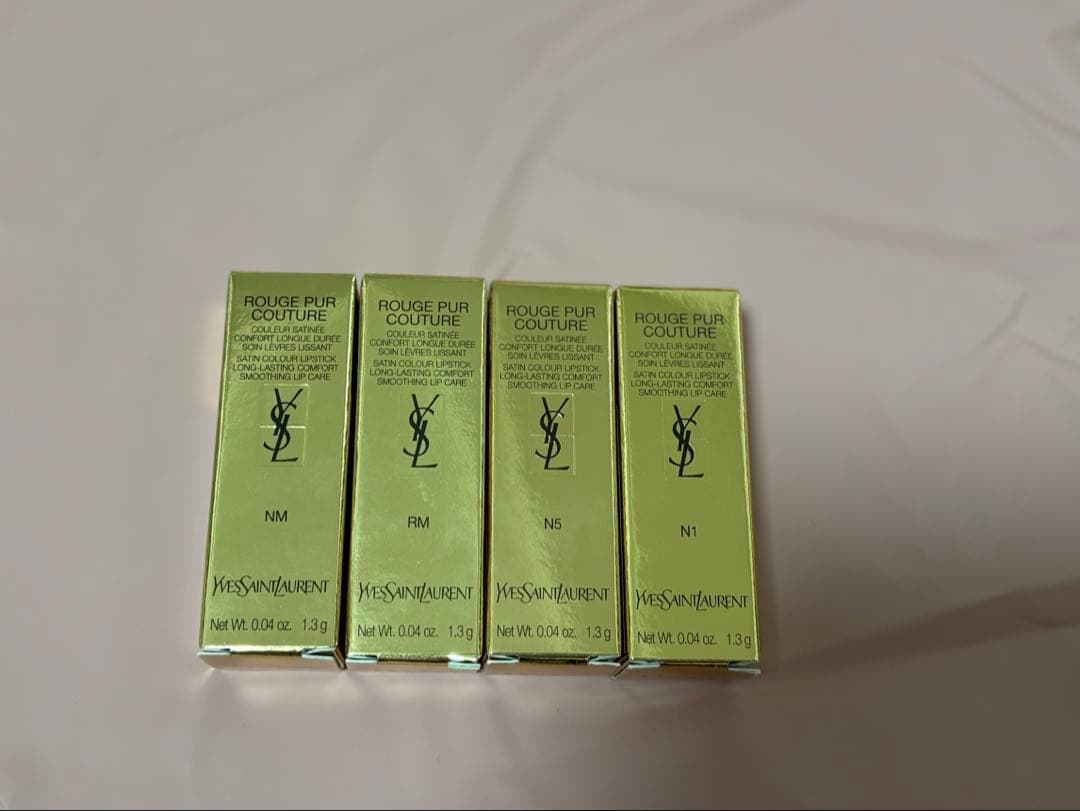 イヴサンローラン YSL ミニ リップセット　クリスマスコフレ2024 限定