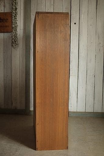 素敵な雰囲気の木枠ガラス戸棚　引き出し2杯