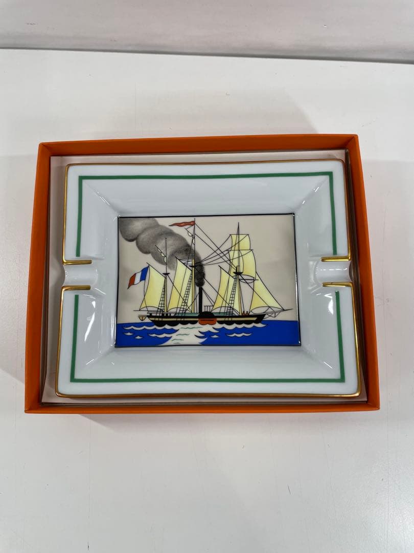 HERMES 帆船デザイン 置き型灰皿 陶磁器製