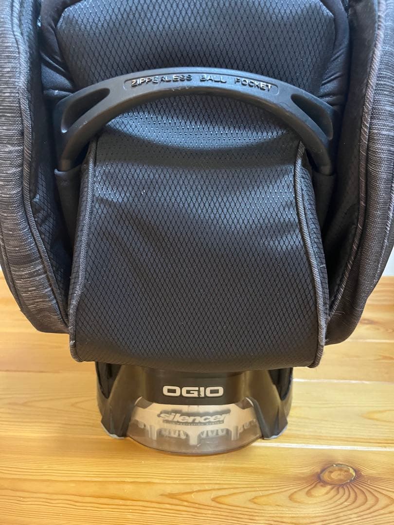 OGIO オジオ ゴルフバッグ キャディバッグ 黒 多機能ポケット付き