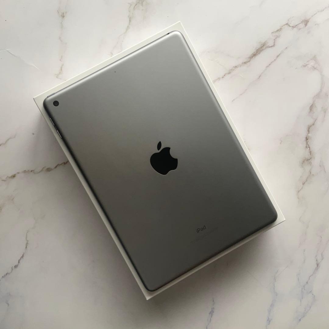【極美品】Apple iPad 第6世代 Wi-Fi 32GB
