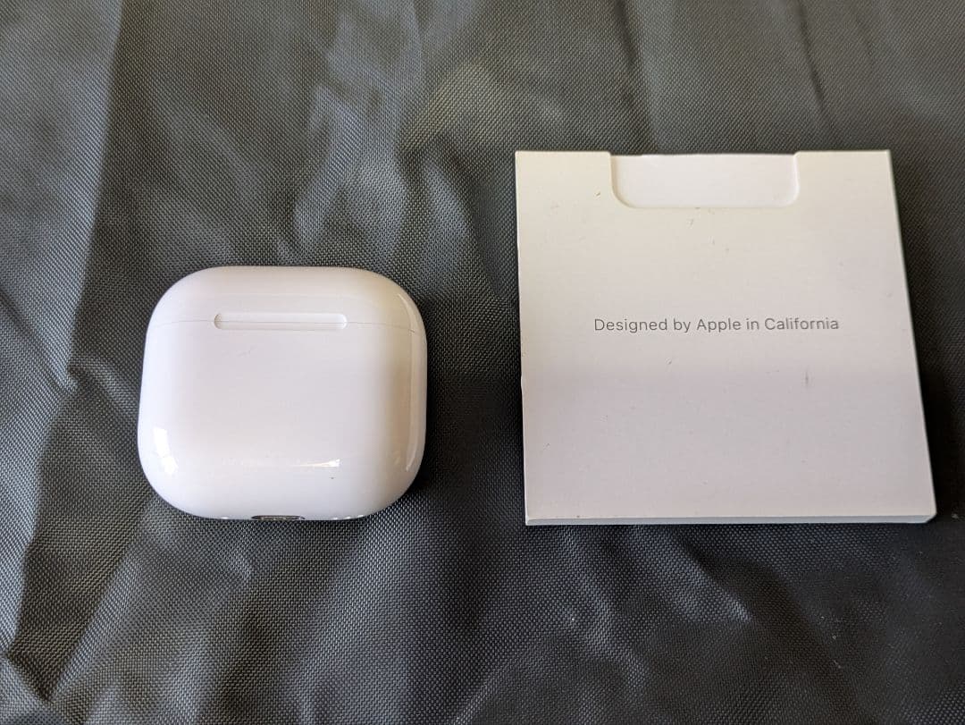 air pods 4 エアーポッズ　おまけ付き　 ノイズキャンセリング