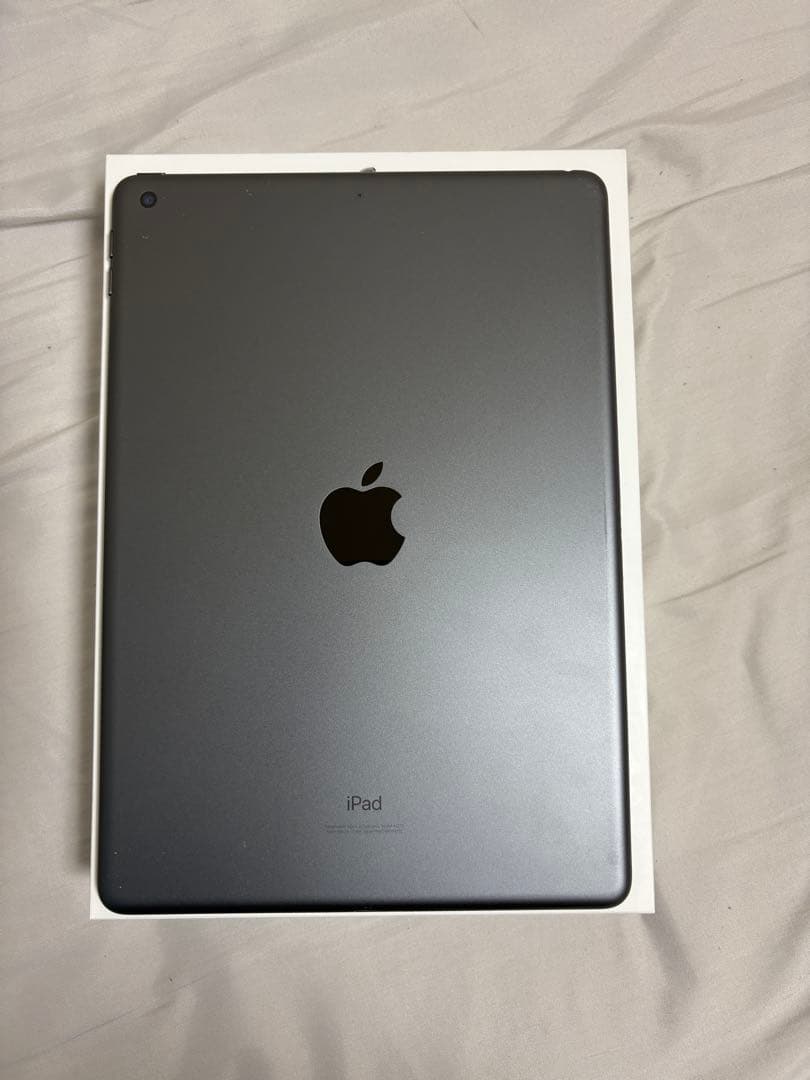 a*y様 Apple ipad 第8世代 32GB バテッリー容量89%