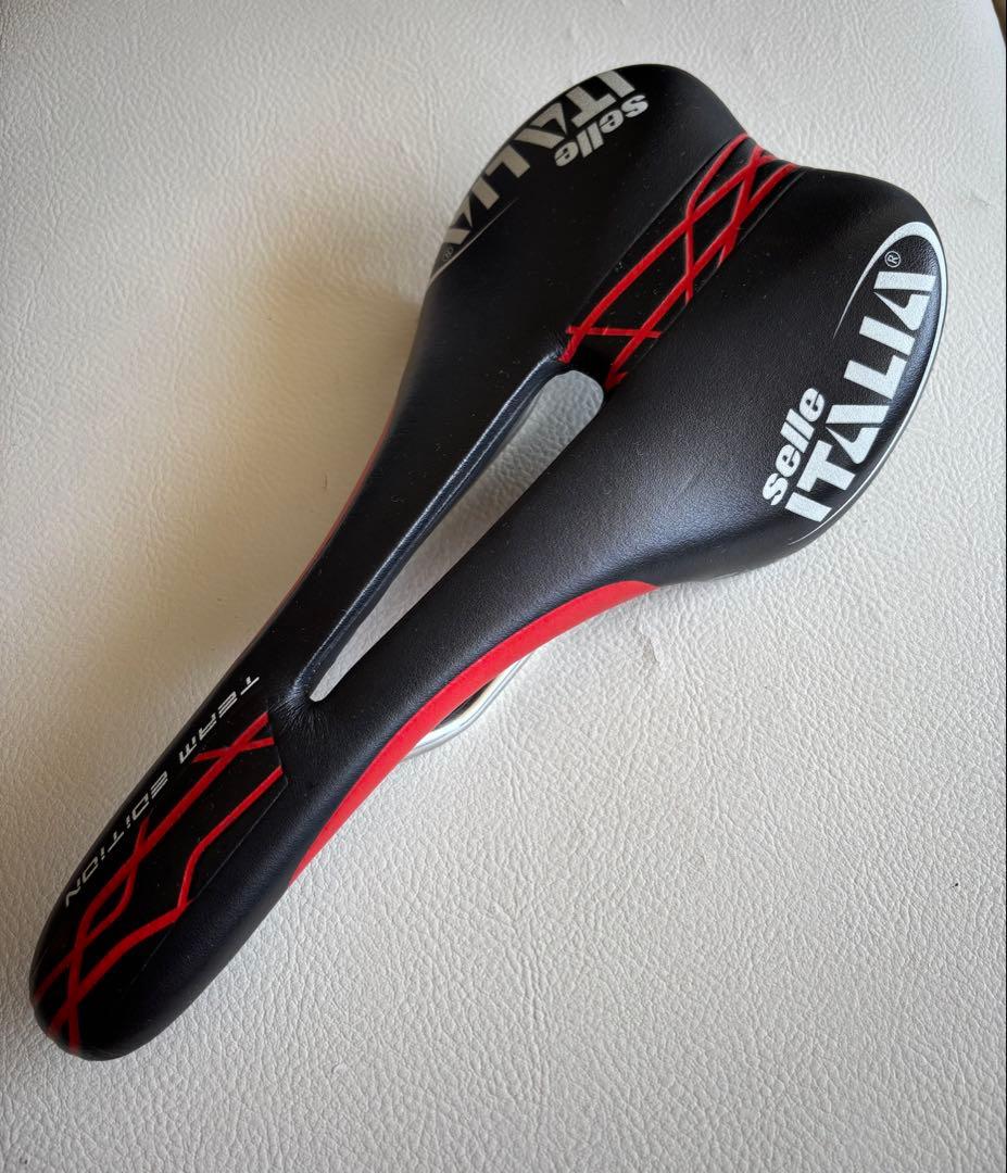 Selle ITALIA SLR Team Edition Flowサドル