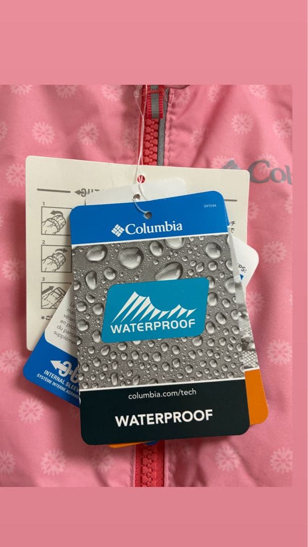 新品未使用品Columbia 子ども用スキーウェア ピンク/ターコイズ