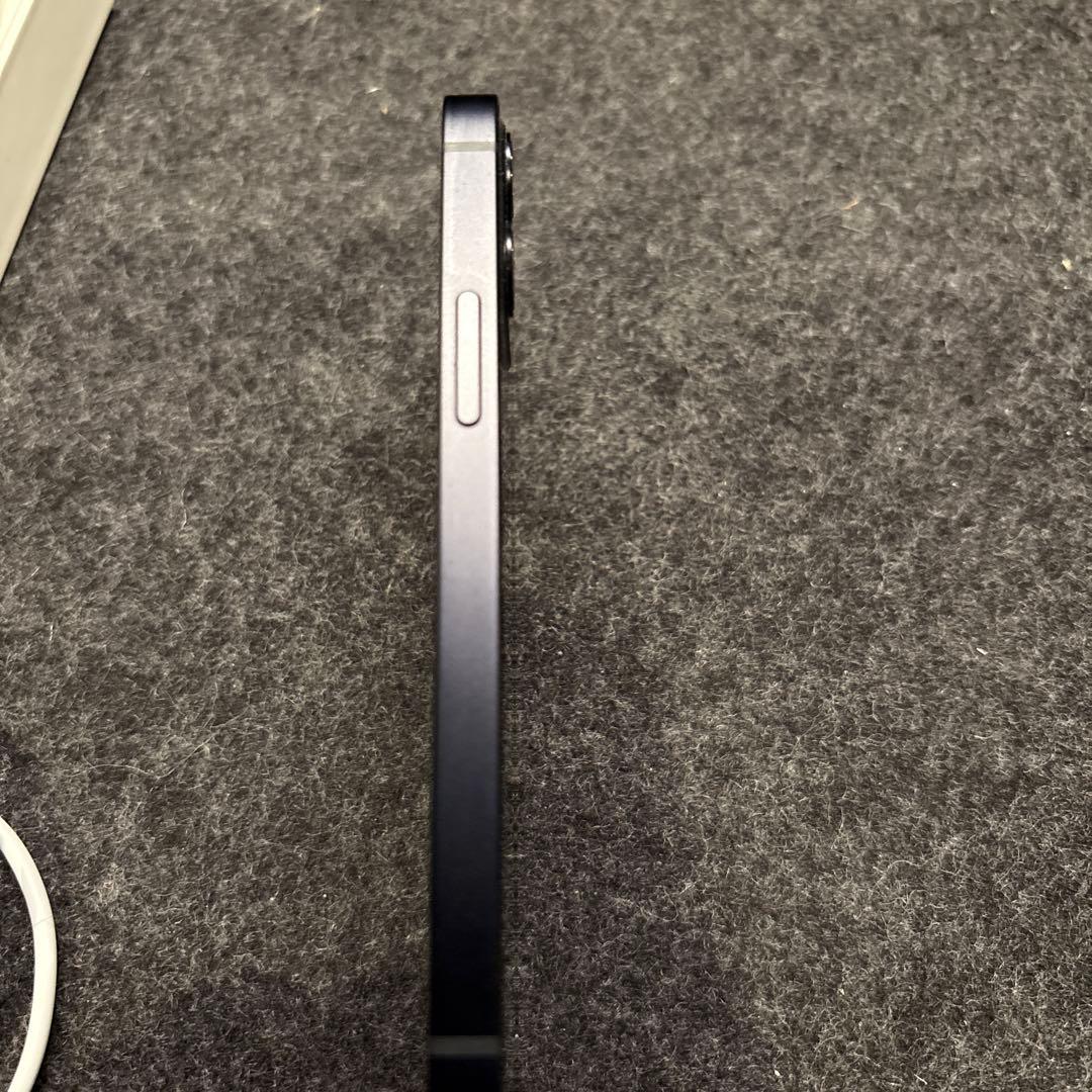 h*3様 Apple iPhone 12 mini ブラック 本体　128g