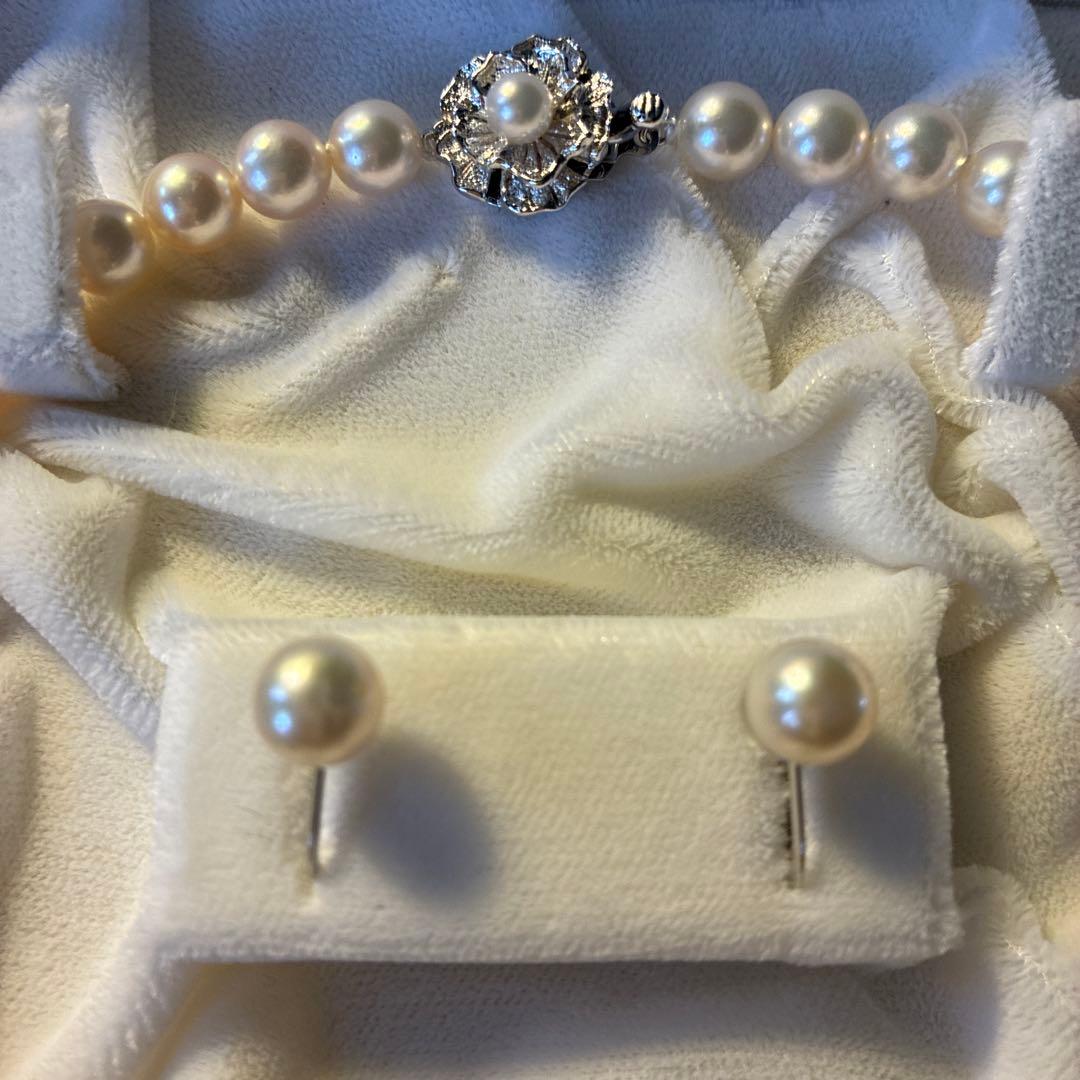 ピンキッシュホワイト本真珠 ネックレスとピアスセット◎鑑定書付き