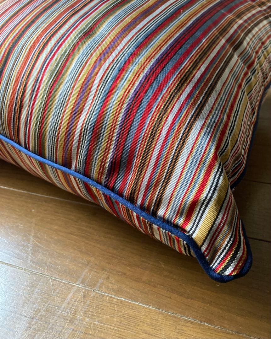 【新品未使用、英国製】ポールスミスのクッション