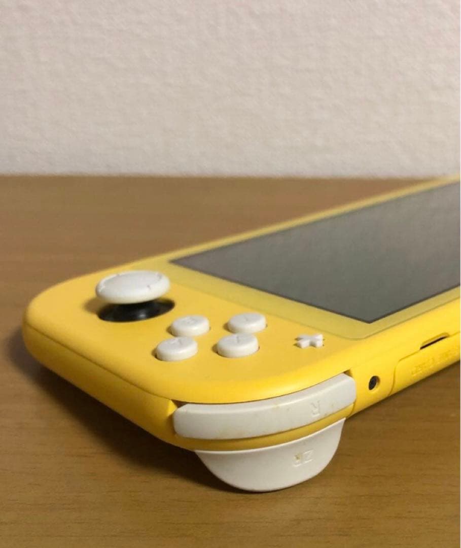 Nintendo Switch Lite スイッチライト イエロー ケース付