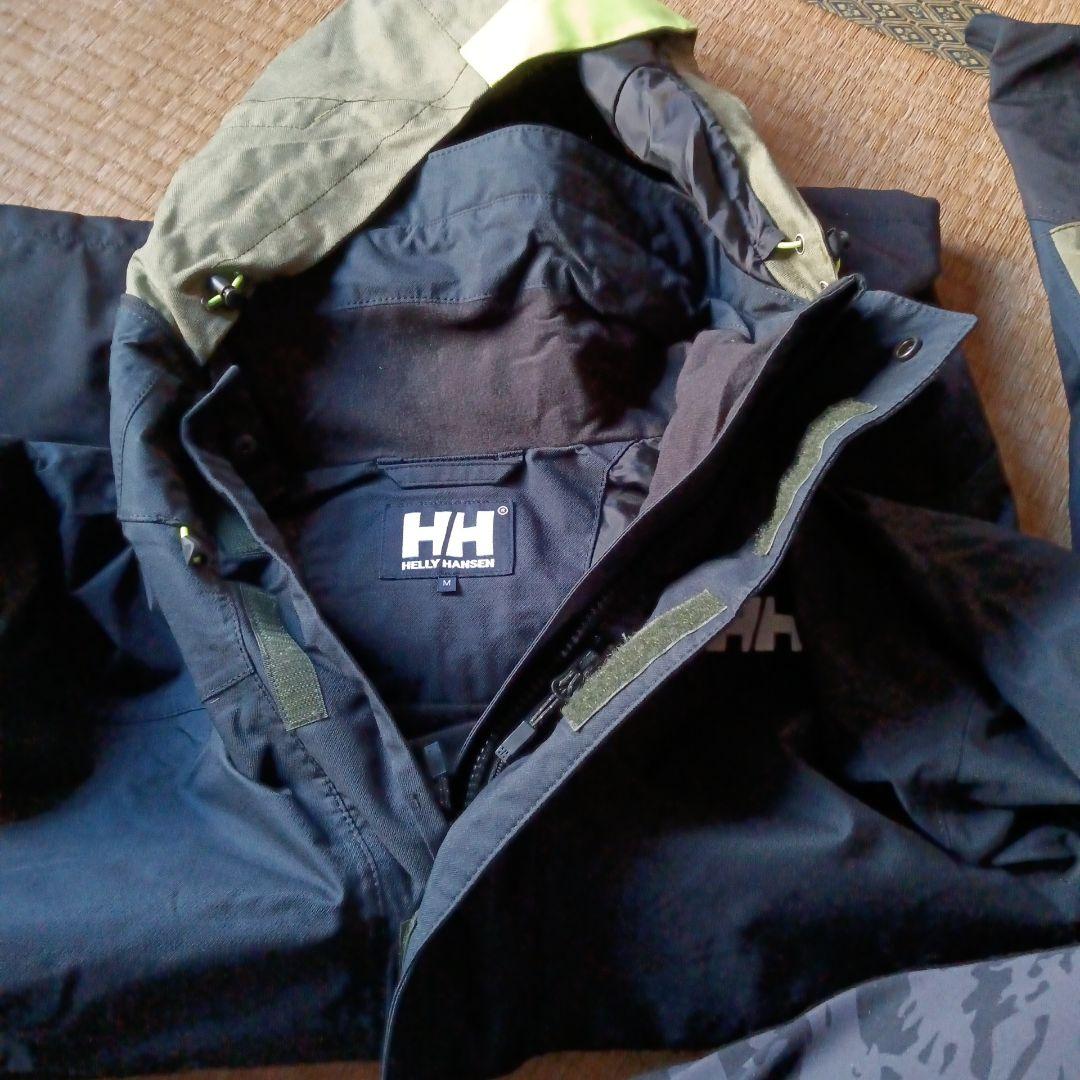 ヘリーハンセン　スノーボードウェア　スノボウェア　スキーウェア