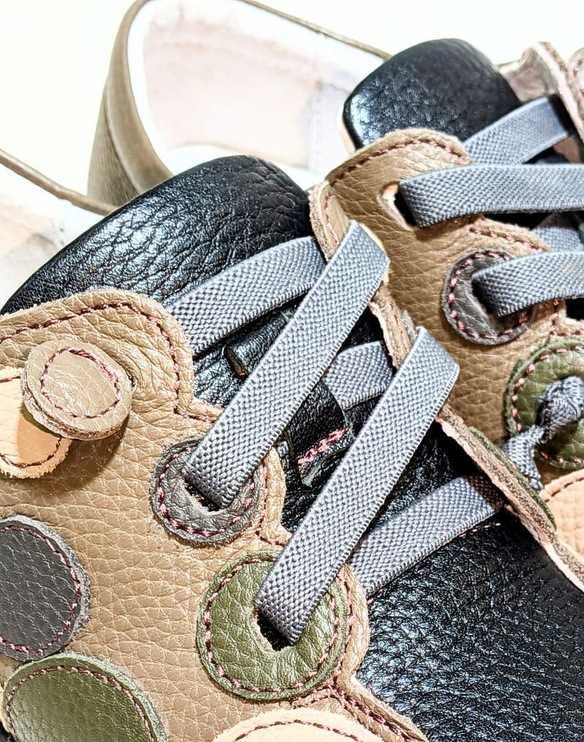 『新品・未使用』エスタシオン本革ドット柄スリッポンスニーカーSSサイズ