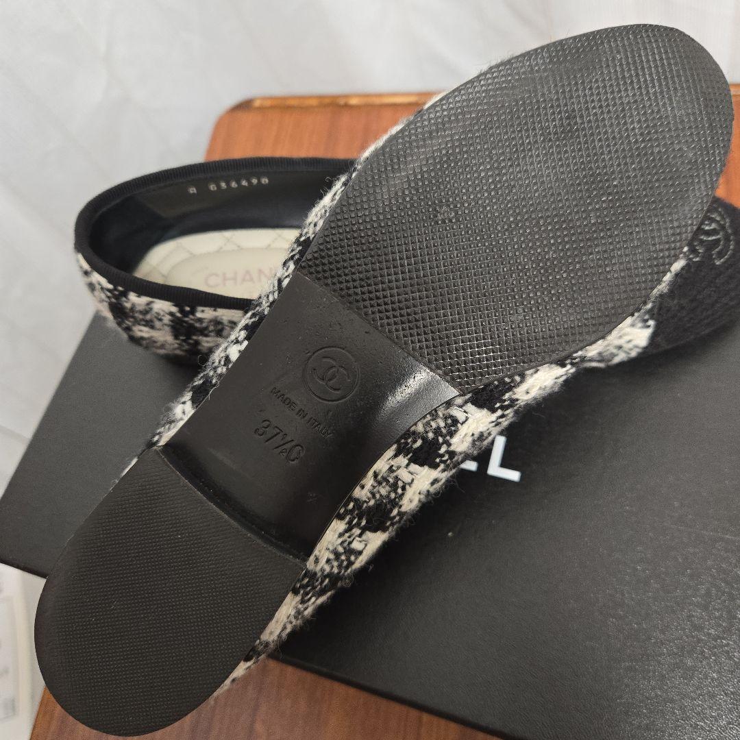 CHANEL フラットシューズ 37.5 ブラック・ホワイト