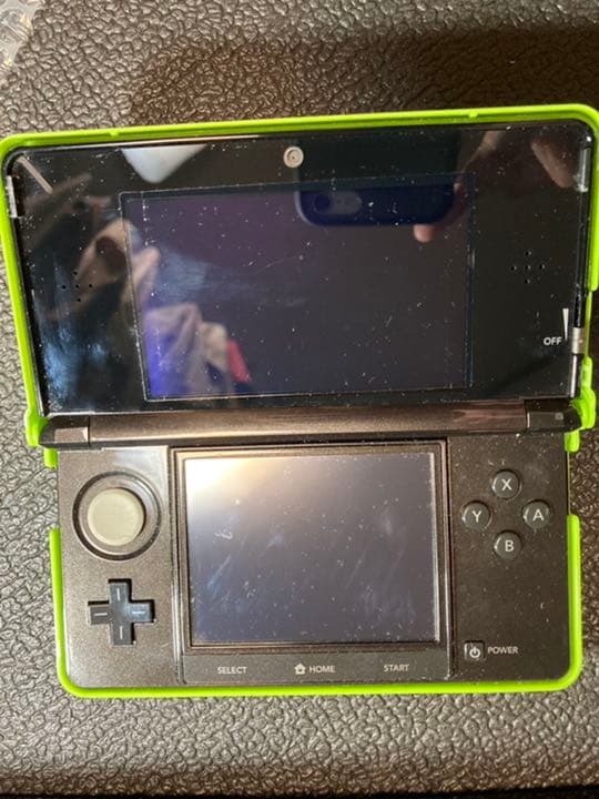 ニンテンドー3DS本体　黒　マリオカート付き