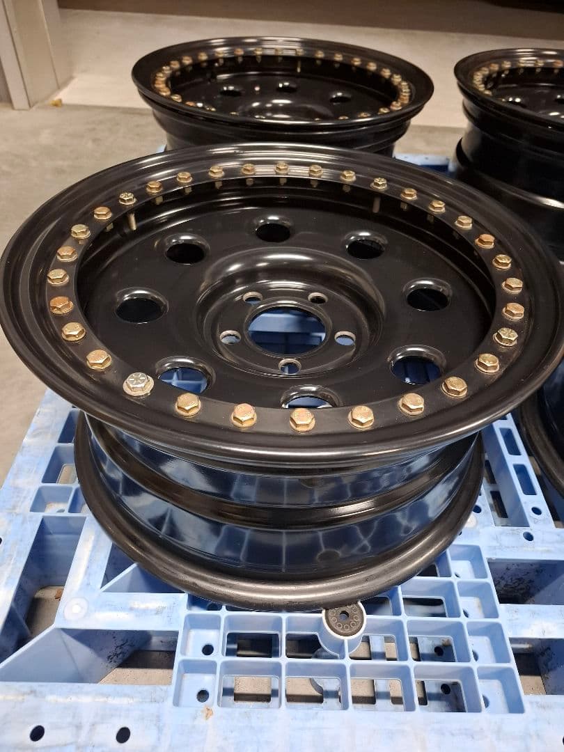 【89】　16インチ ホイール