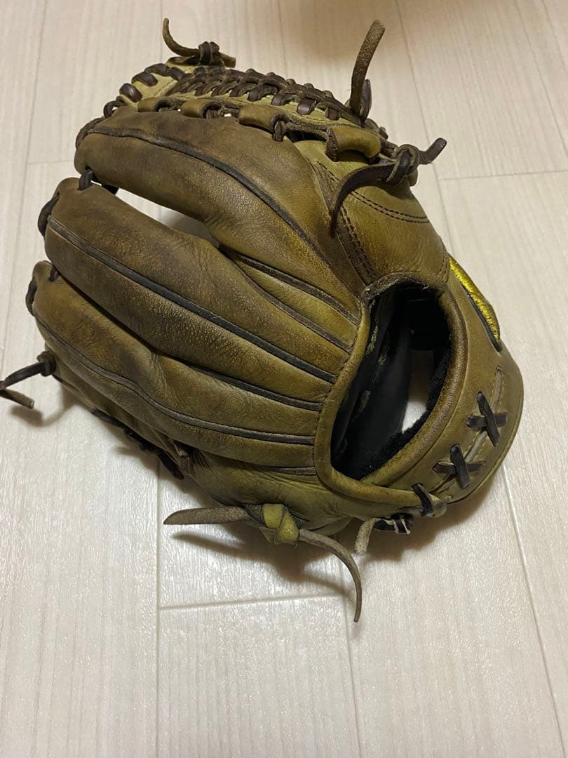 匿名発送　　ミズノプロ硬式内野手用グローブ