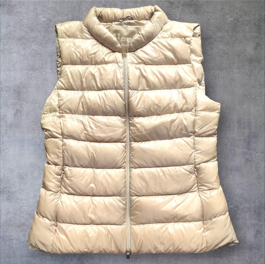 【未使用級】HERNO ヘルノ ダウンベスト キャメルゴールド 44 Lサイズ