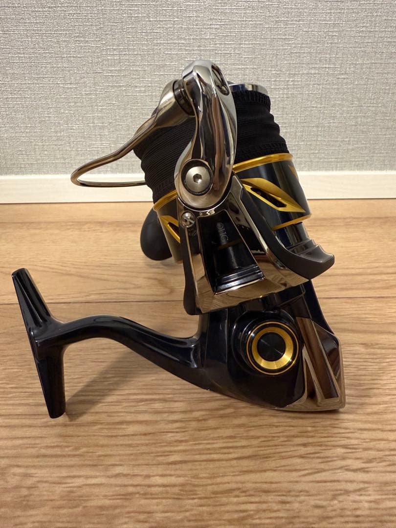 超美品　SHIMANO 22ステラ SW10000HG