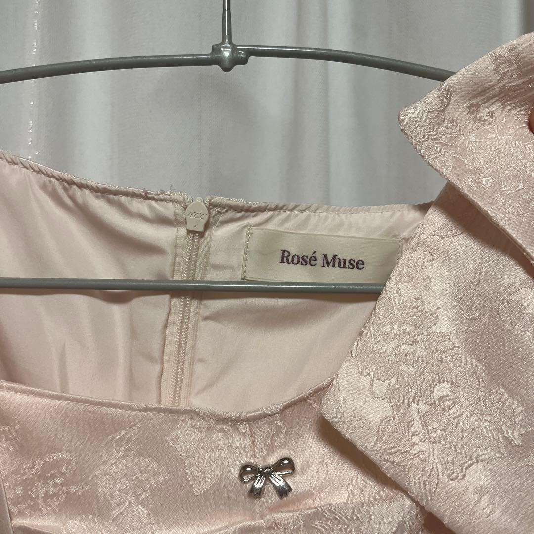 ロゼミューズ shoulder ribbon jacquard dress