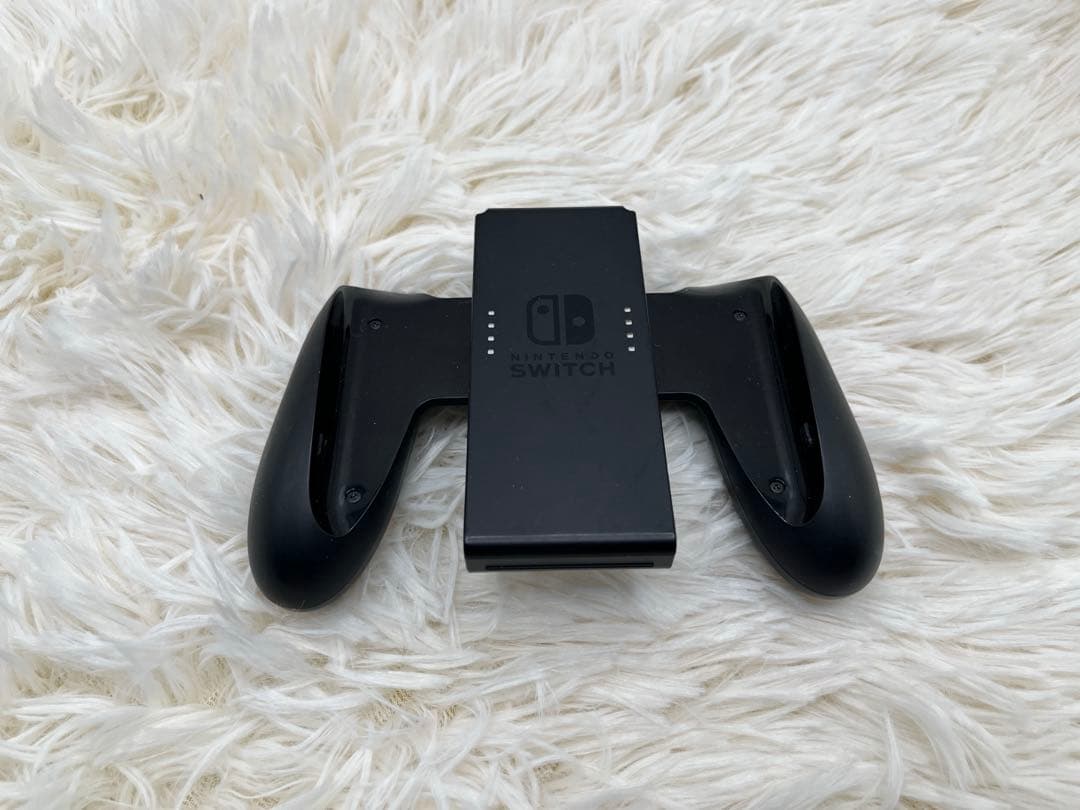 と*。様 Nintendo Switch スイッチ 本体 青/赤