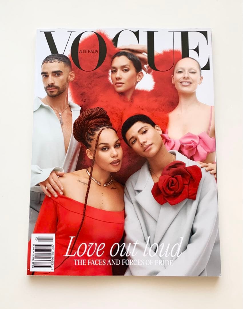 女性情報誌 Vogue Australia Magazine February 2023