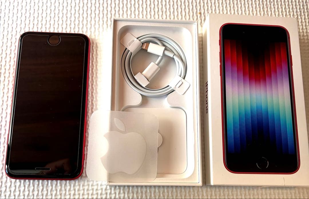 Apple iPhone SE 第3世代　レッド極美品