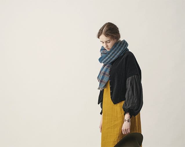 新品、タグ、替えボタン有り ネストローブ コットンベルベットサーバントジャケット