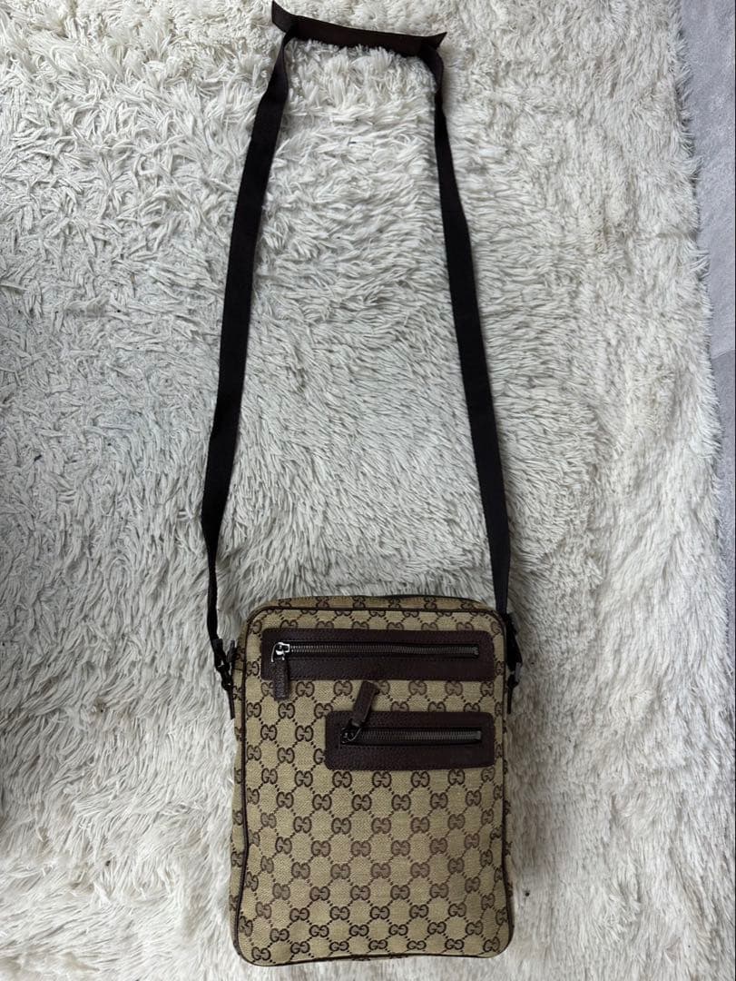 美品 グッチ キャンバス ショルダーバッグ GG柄 ロゴ型押し ファスナー 茶