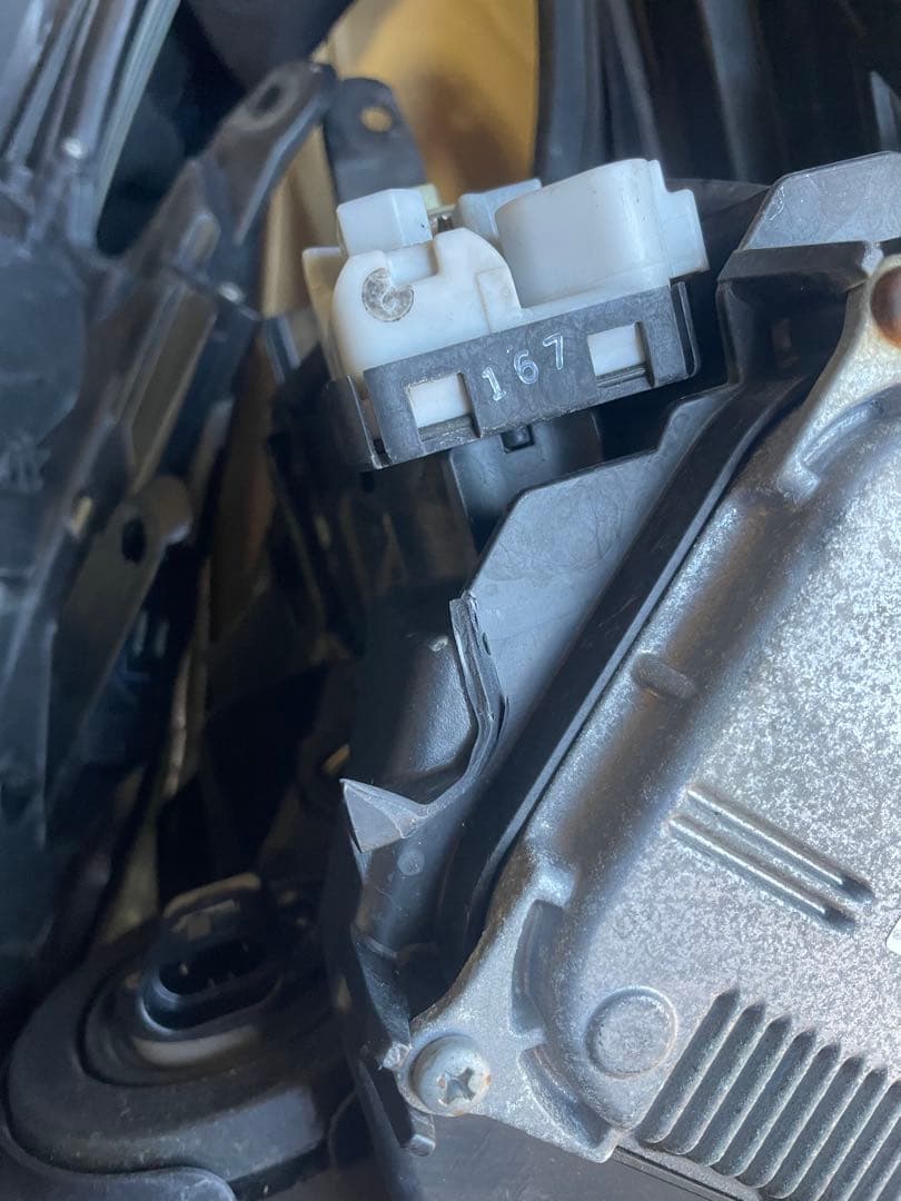 30 前期　プリウス LED ヘッドライト 左右セット コンピューター付き