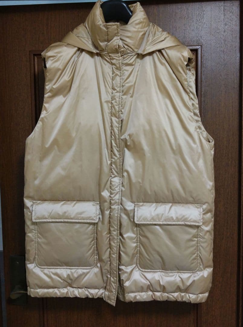 自由区　ダウンベスト 　ホワイトダック　オンワード樫山　大きい　サイズ44