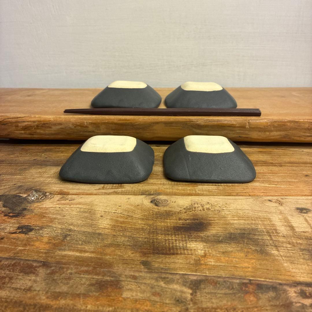 ちゃーさん新品　陶器　陶芸作家　豆皿4個　540