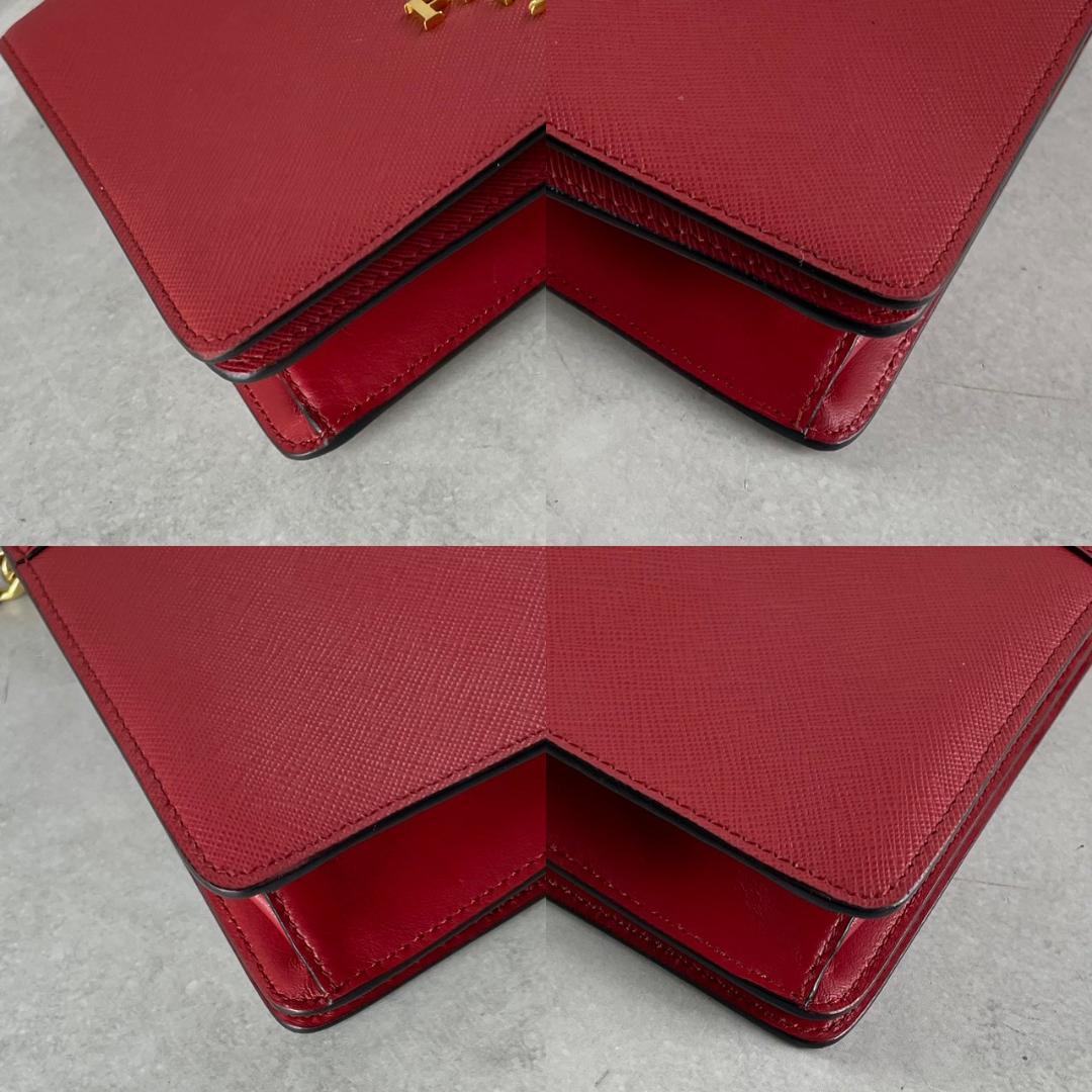 超希少美品⭐︎PRADA プラダ サフィアーノ 赤 レザー ショルダーバッグ