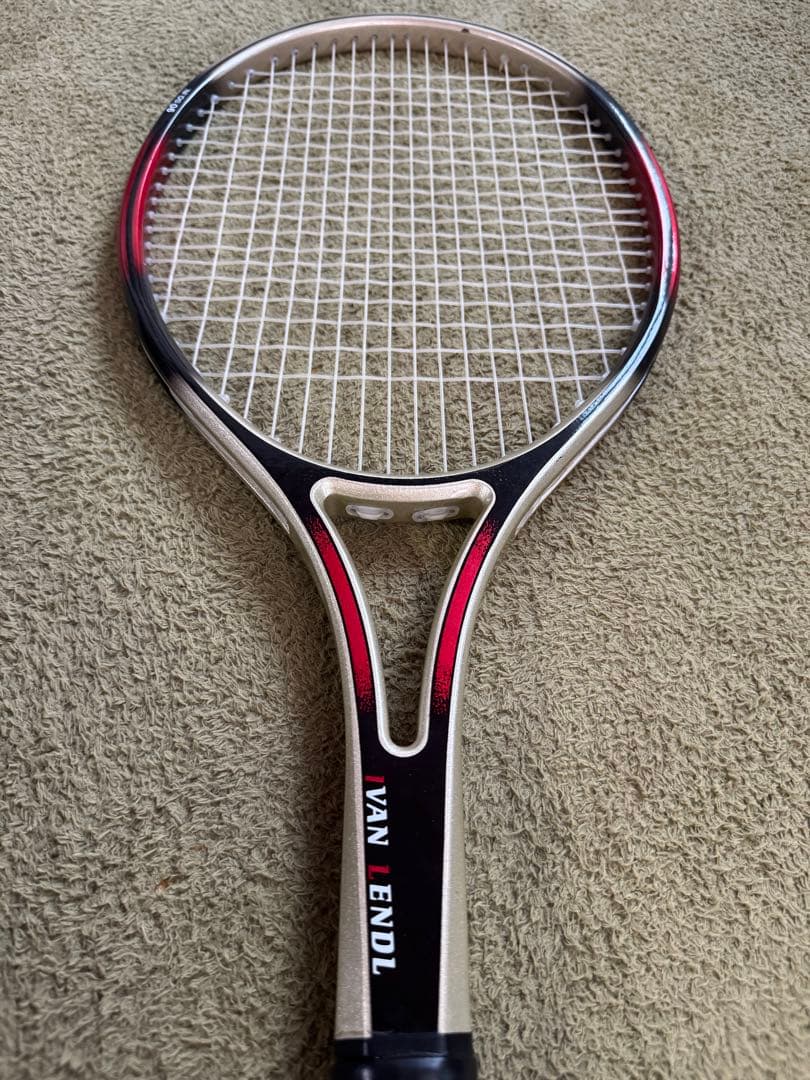 み。Ivan Lendl モデル /テニスラケット/硬式用 専用ケース付き