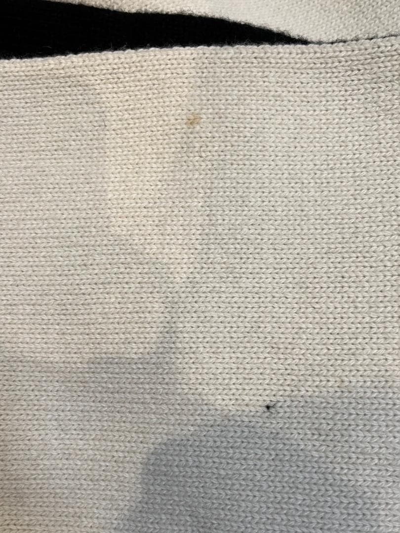 プラダ　ブラック&ホワイト　インターシャ リバーシブル　ロゴ　マフラー