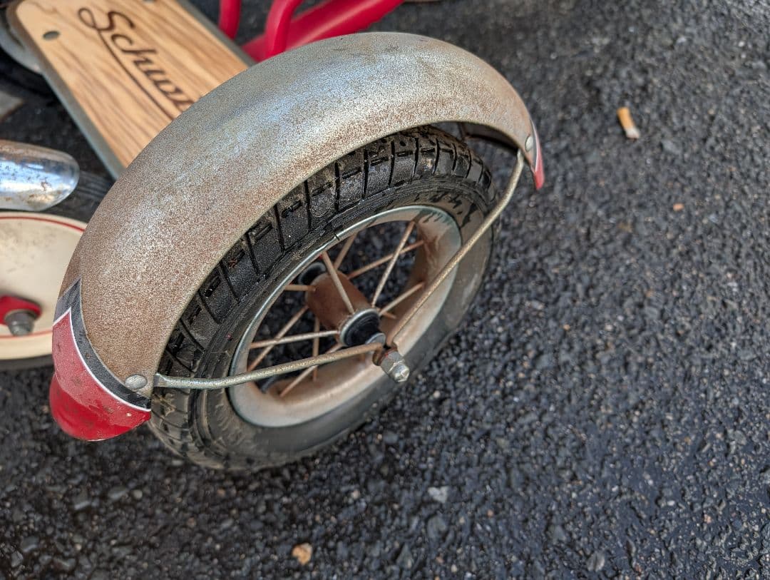 シュウィン　三輪車　ロードスタートライク