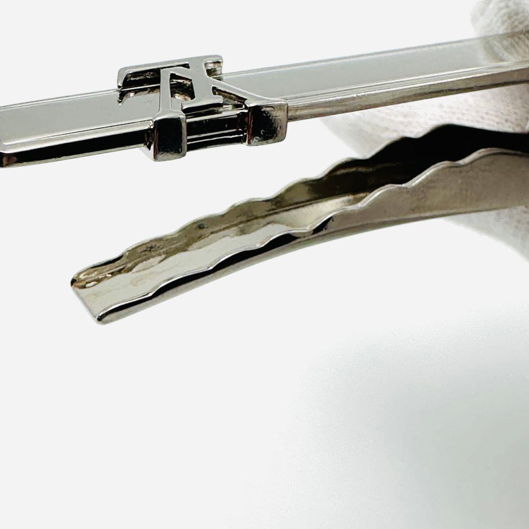 LOUIS VUITTON ネクタイピン　LVロゴ　シルバー　M61981